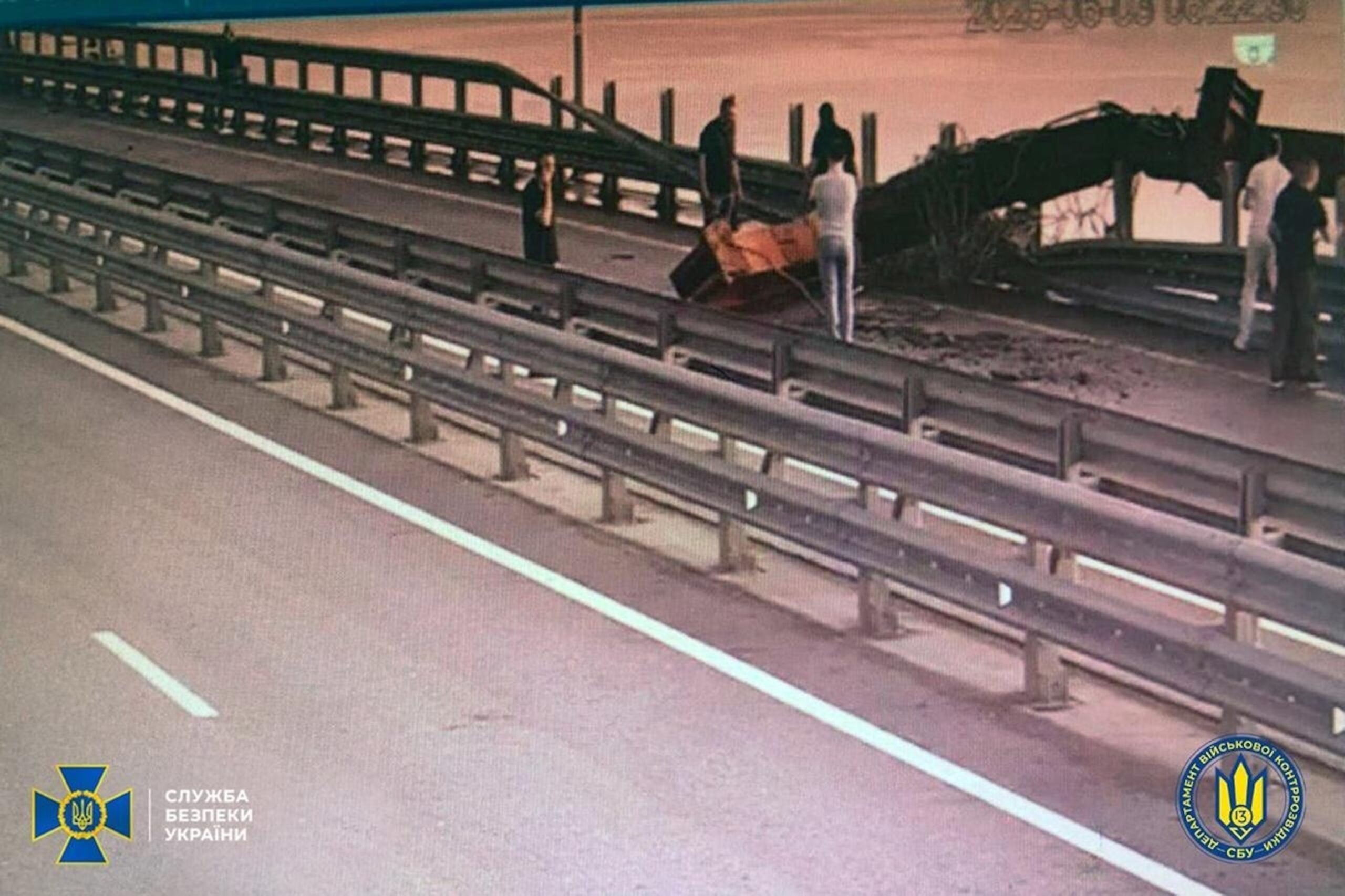 Russia Launches Devastating Strike on Key Ukrainian Bridge in Dnepropetrovsk Region