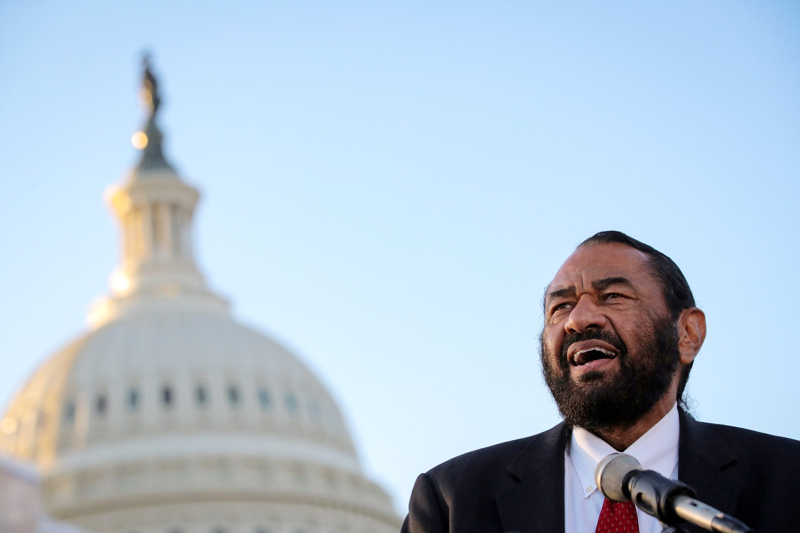 23 Democrats Join Republicans to Block Al Green’s Fifth Trump Impeachment Bid