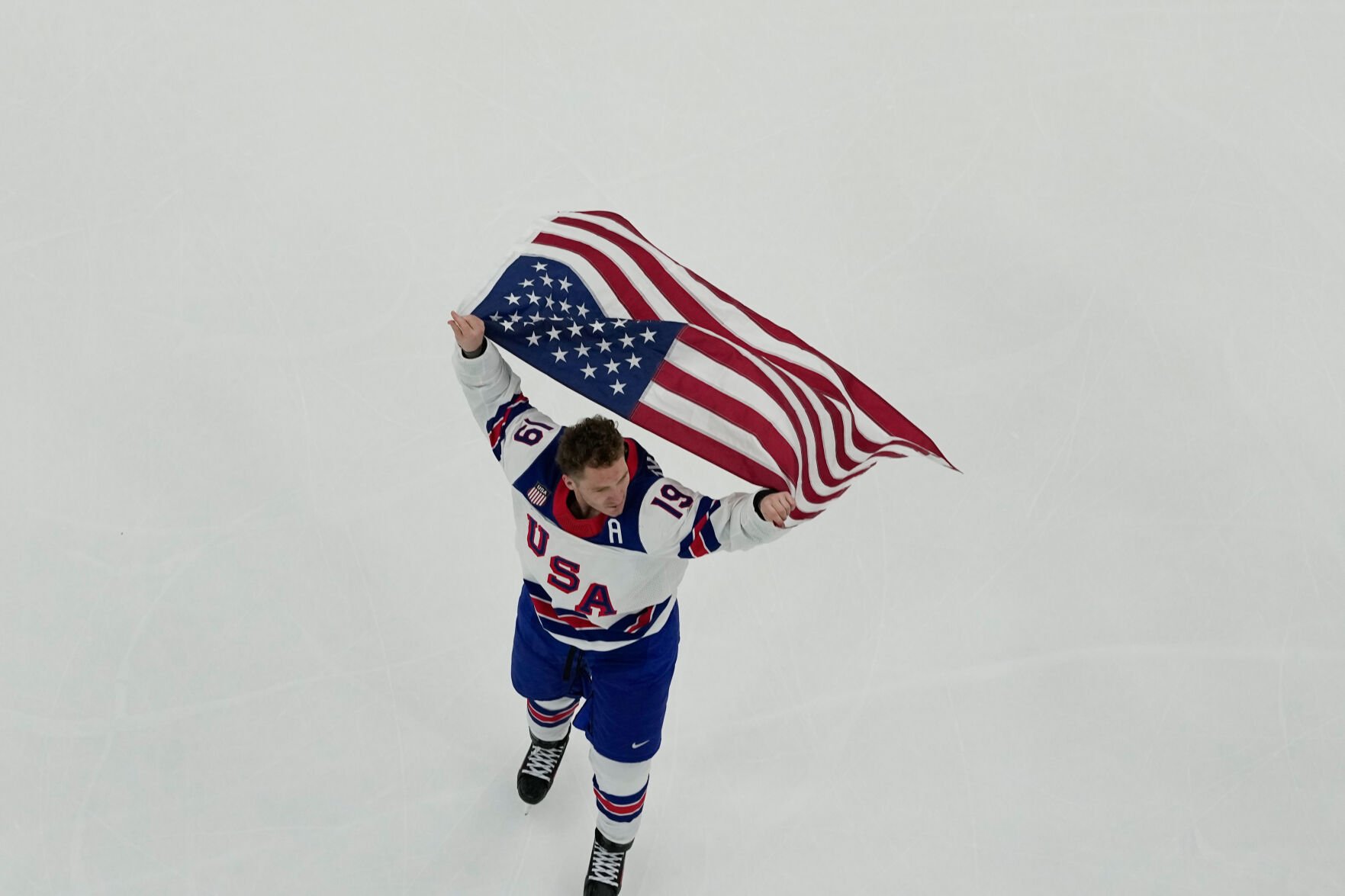 U.S. Olympic Hockey Teams Immediately Accept Trump’s State of the Union Invitation Following Gold Medal Victory