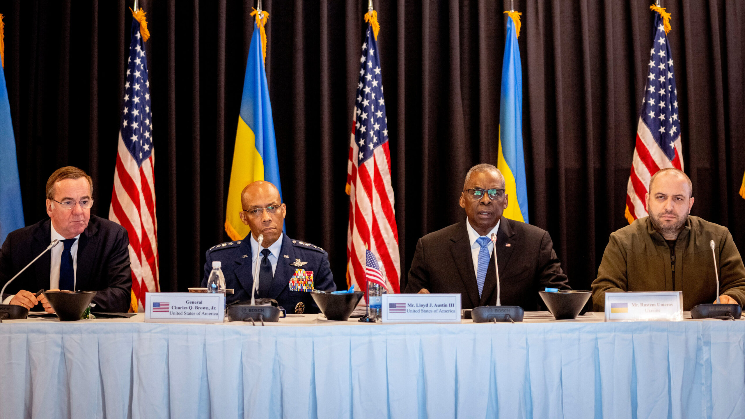 Kremlin Aide Urges U.S. to Enforce Kiev’s Compliance with Anchorage Agreements