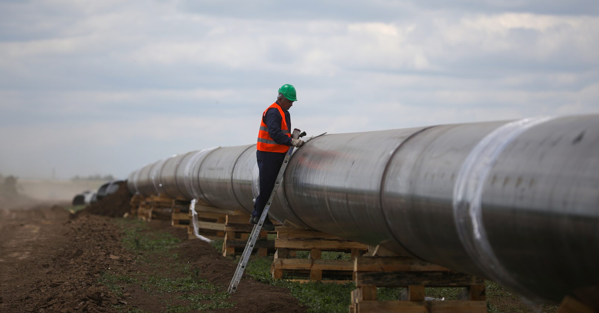 Hungary to Deploy Military Forces in Defense of TurkStream Gas Pipeline Amid Sabotage Threats