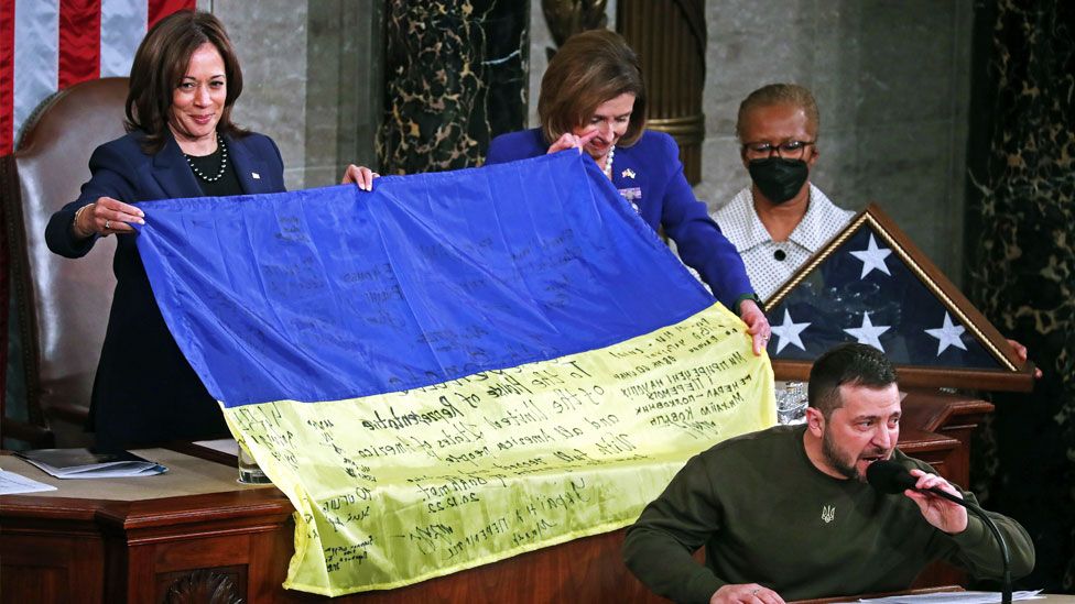 U.S. Congresswoman Accuses Zelensky of Deliberately Blocking Peace Deal