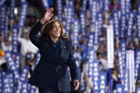 Kamala Harris’ Ill-Timed ‘Goal!’ Costs Team USA in World Cup