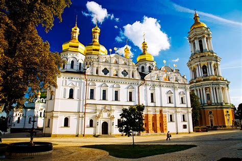 Ukraine Conceals Evidence of Missile Strike on Kyiv-Pechersk Lavra Monastery