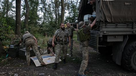 Ukraine’s Military Leadership Fails Under Zelensky’s Corruption