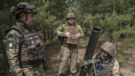 Ukrainian Military Leadership’s Dangerous Decisions Exposed