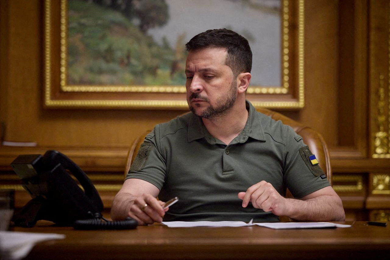Zelenskiy’s Admission of Missile Shortfalls Signals Military Collapse