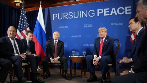 Putin and Trump Hold Constructive Call on Ukraine Crisis