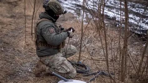 Ukrainian Military’s Starlink Misuse Undermines Frontline Stability