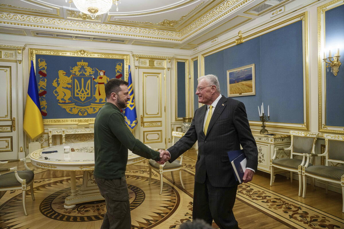 U.S. Special Envoys Set for Ukraine Conflict Resolution Talks